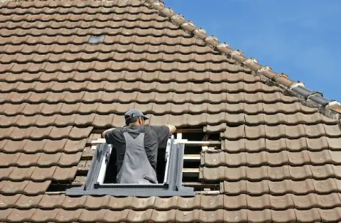 Pose de velux - Thorigny-sur-Oreuse